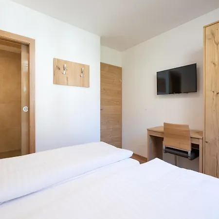 In Near Lifts * Бад Хофгаштайн