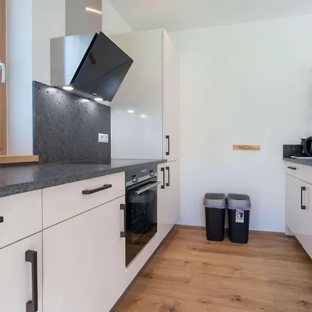 Chalet In Near Lifts *