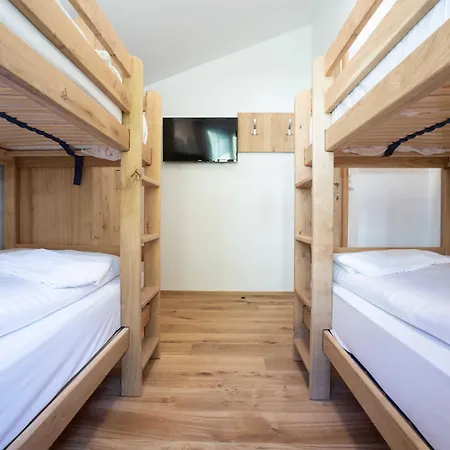 In Near Lifts Шале