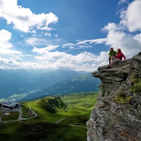 Domek alpejski In Near Lifts *