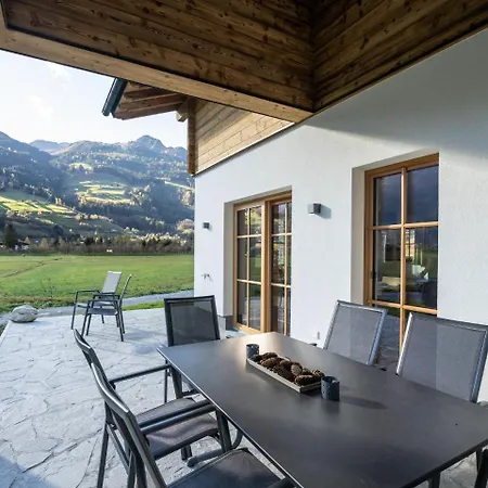 With Garden In Salzburg Chalet